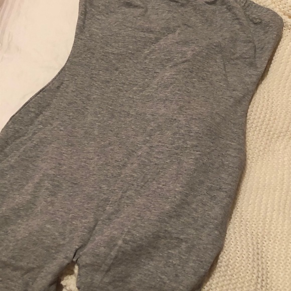 One piece. - Picture 3 of 4